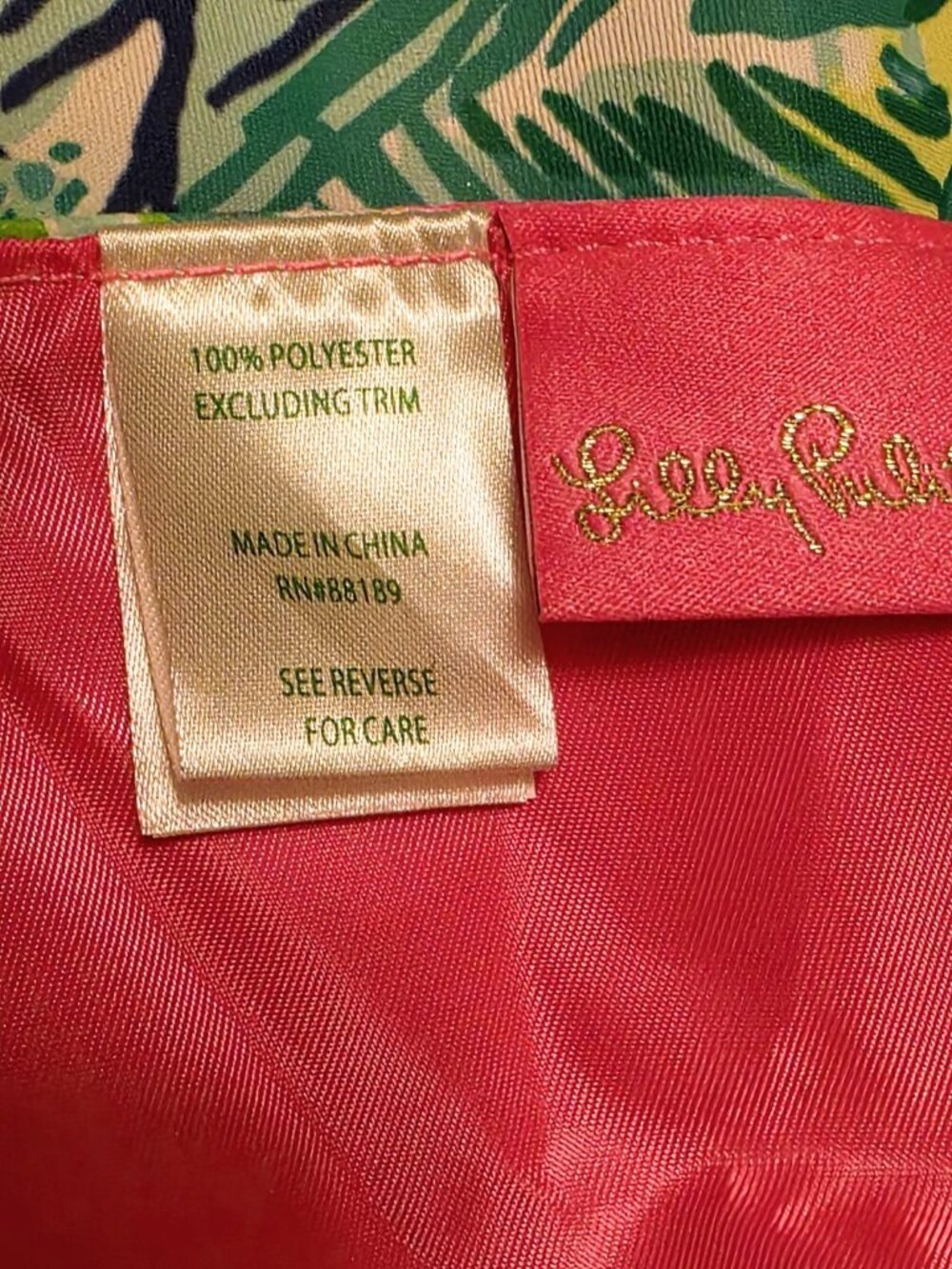 Lilly Pulitzer Christmas Tree Skirt Boho Tropical Pom Pom Trim NWOT 46" Diameter - Picture 7 of 16
